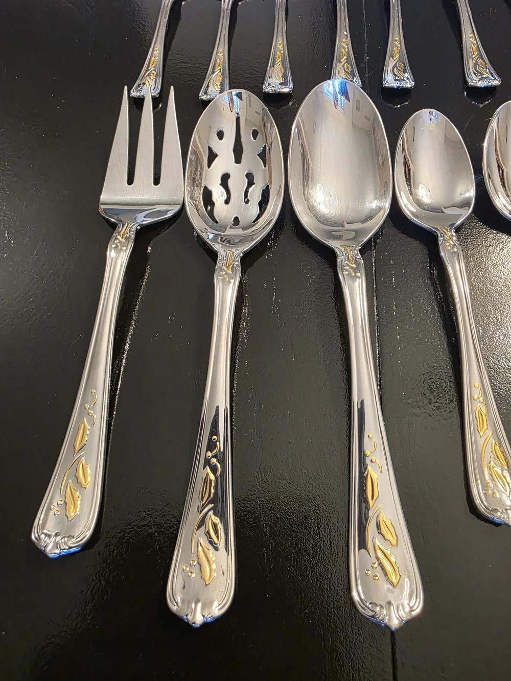 50 Piece Lenox Golden Holiday Stainless Flatware Setting For 9 Beautiful!!